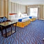 Holiday Inn Express Hotel & Suites Santa Cruz By IHG