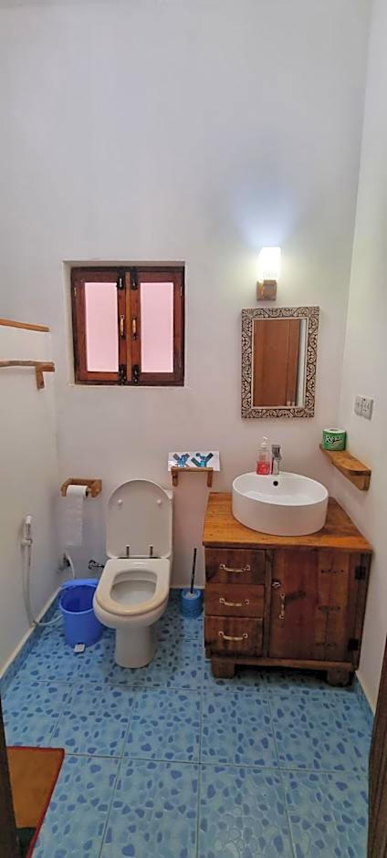 Salama & Mbuyuni Bungalows