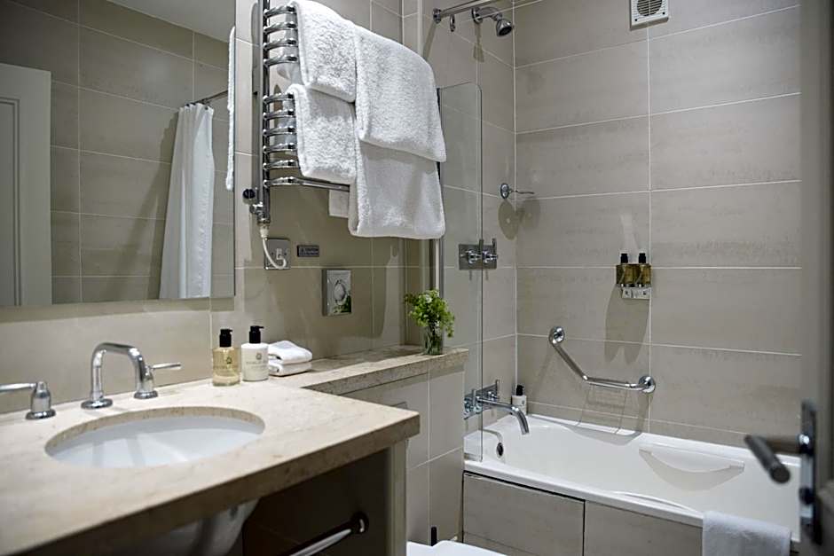L'Horizon Beach Hotel & Spa