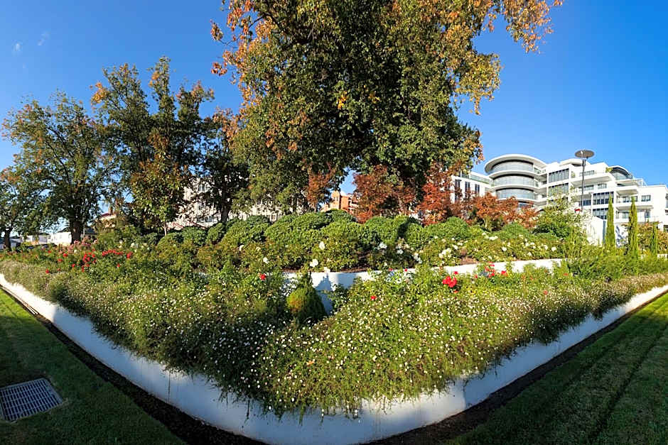 Mantra Charles Hotel Launceston