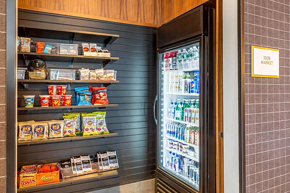 Cambria Hotel Boston Downtown-Seaport