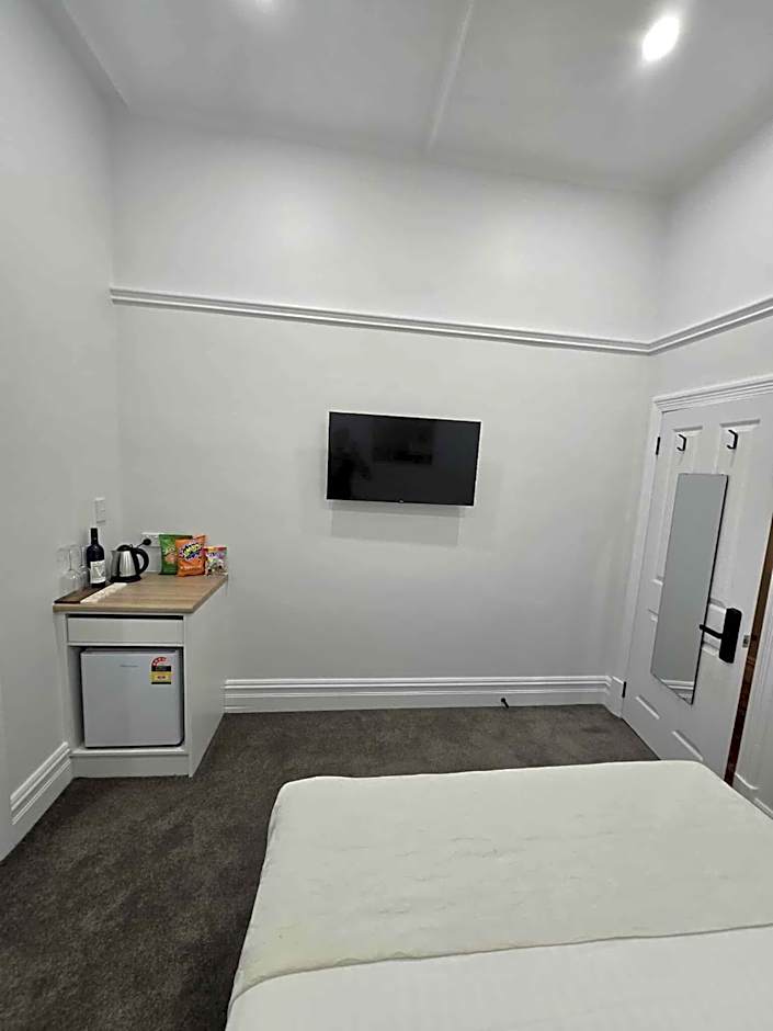 Balcony On Sixth Lodge