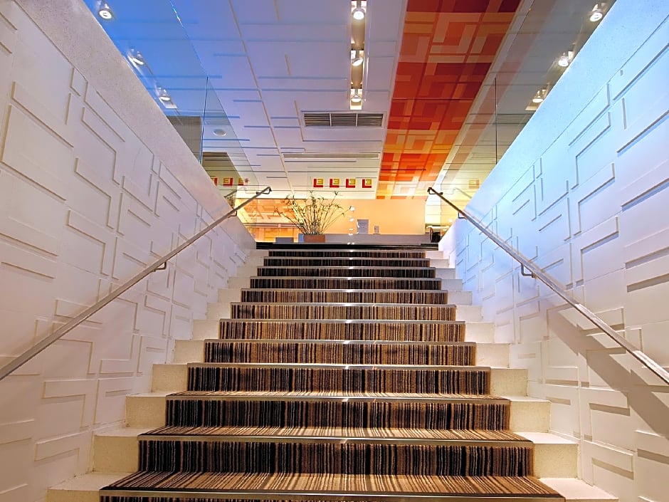 Le Fenix Sukhumvit (SHA Extra Plus)