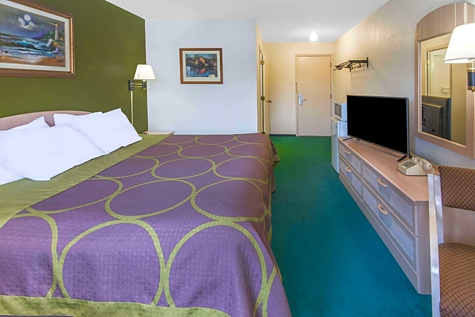 Photo 1 of 1 of 2 Double Beds, Nonsmoking