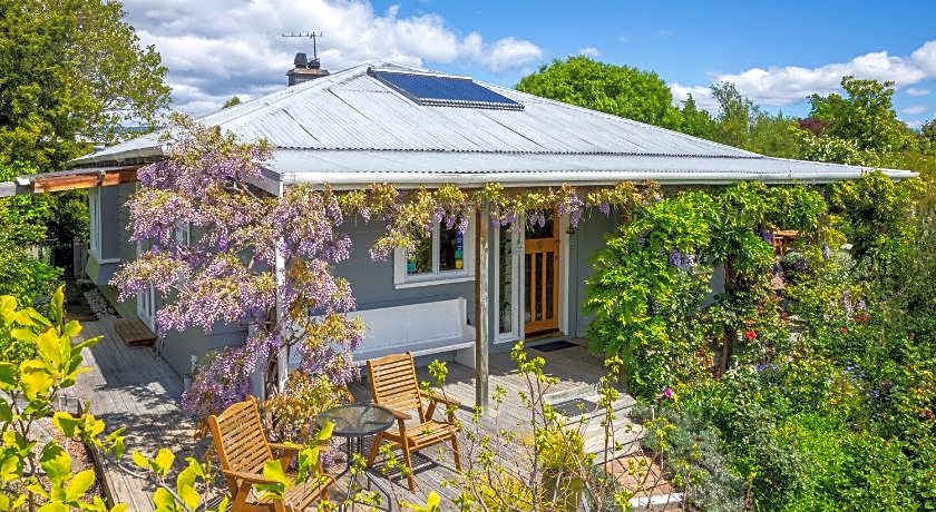 Olde Mill House Bed & Breakfast and Cycle Hire