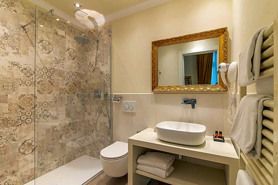 Porta Faenza Hotel