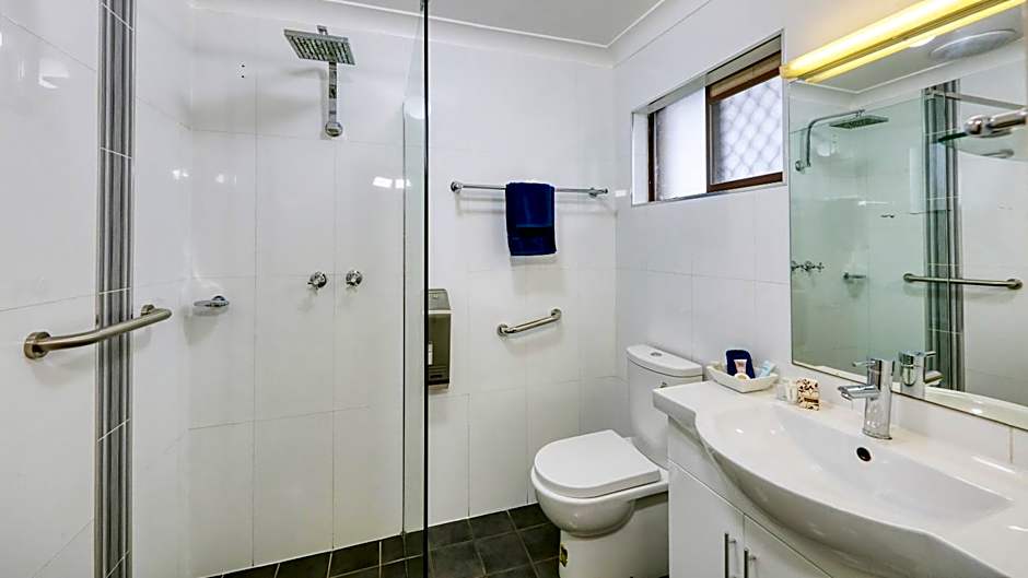 Forest Lodge Motor Inn & Restaurant