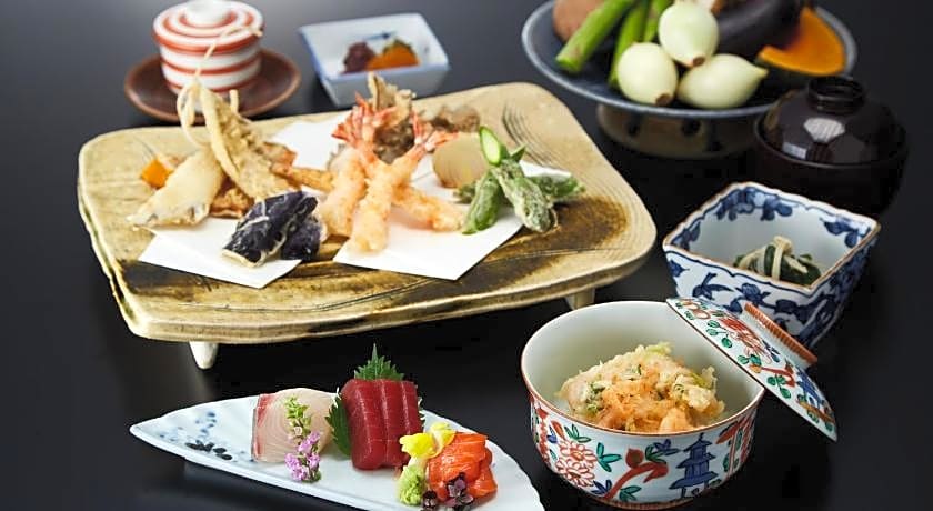 Takanawa Hanakohro at Grand Prince Hotel Takanawa