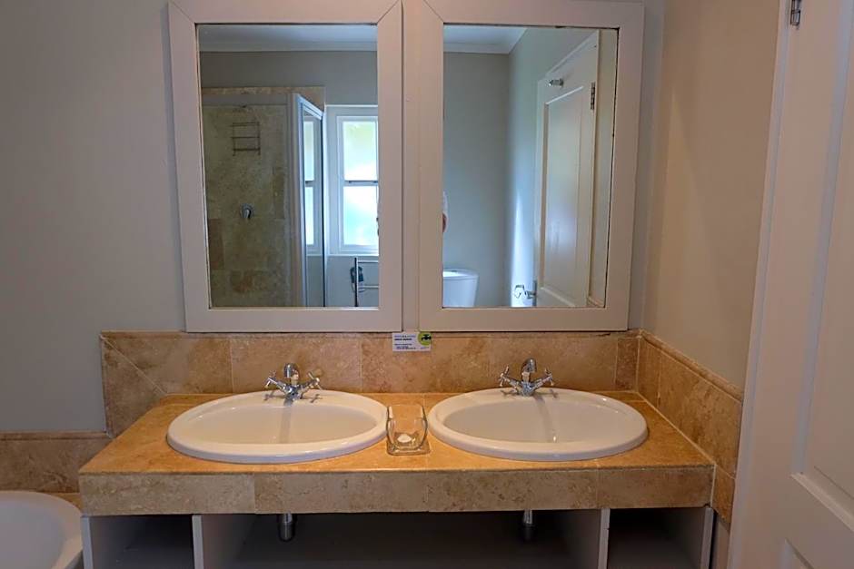 11 WESTCLIFF RENTALS