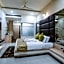 Hotel Wisteria blue