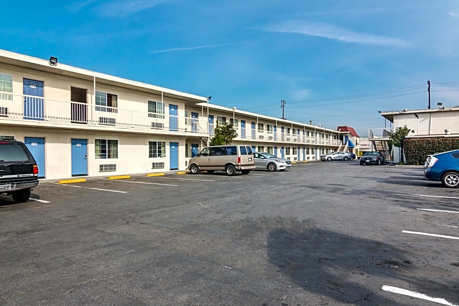 Motel 6 Gardena