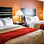Norwood Inn & Suites Milwaukee
