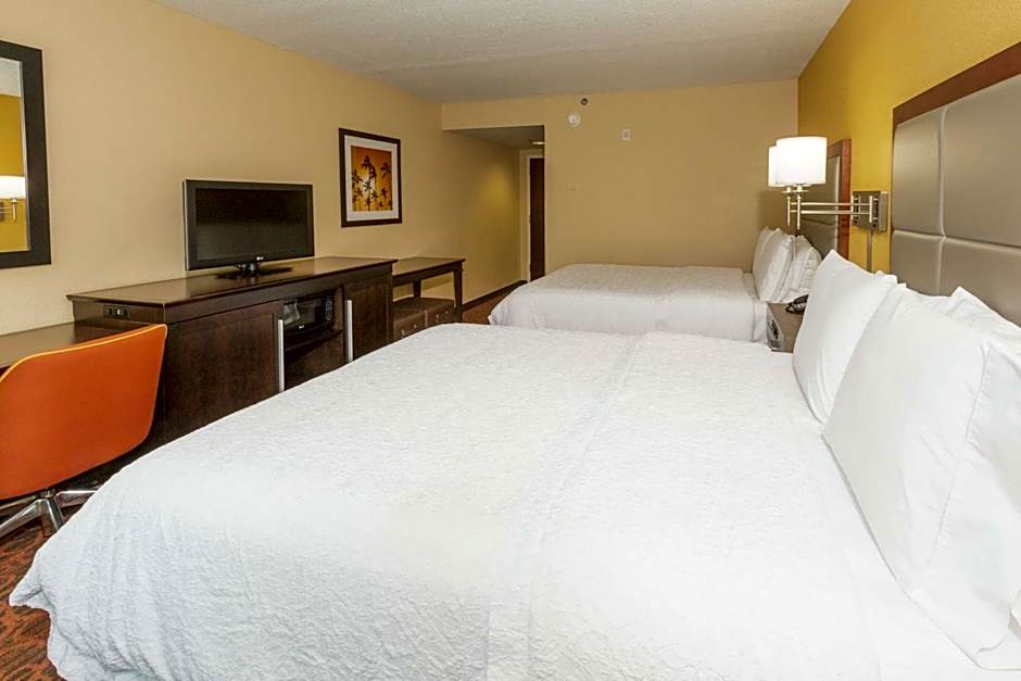 Hampton Inn By Hilton & Suites Jacksonville-Airport