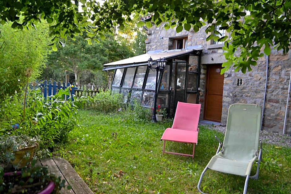 studio indépendant dans maison à la campagne