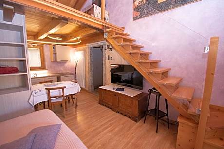 Suite with Hot Tub
