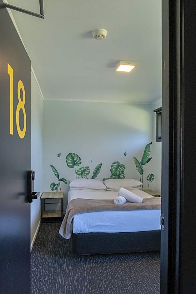 The Black Sheep Backpackers