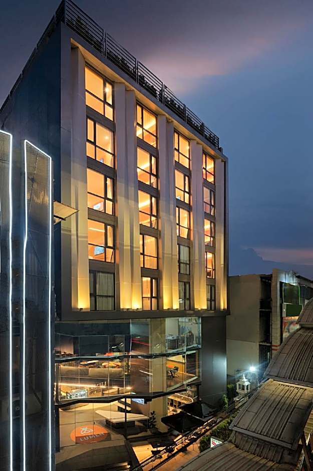 Lumen Bangkok Udomsuk Station