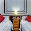 London Elizabeth Hotel