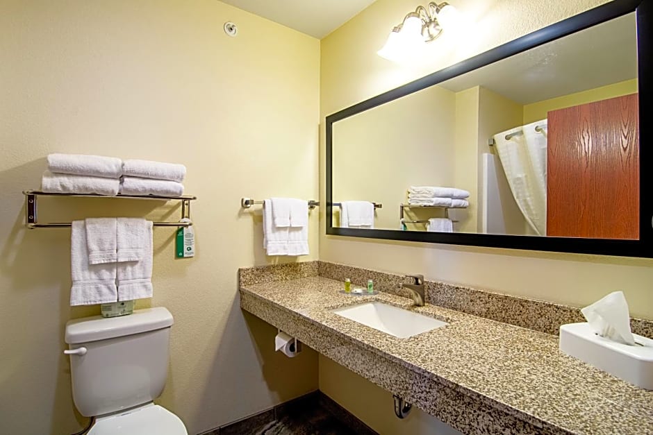 Cobblestone Hotel & Suites - Paxton