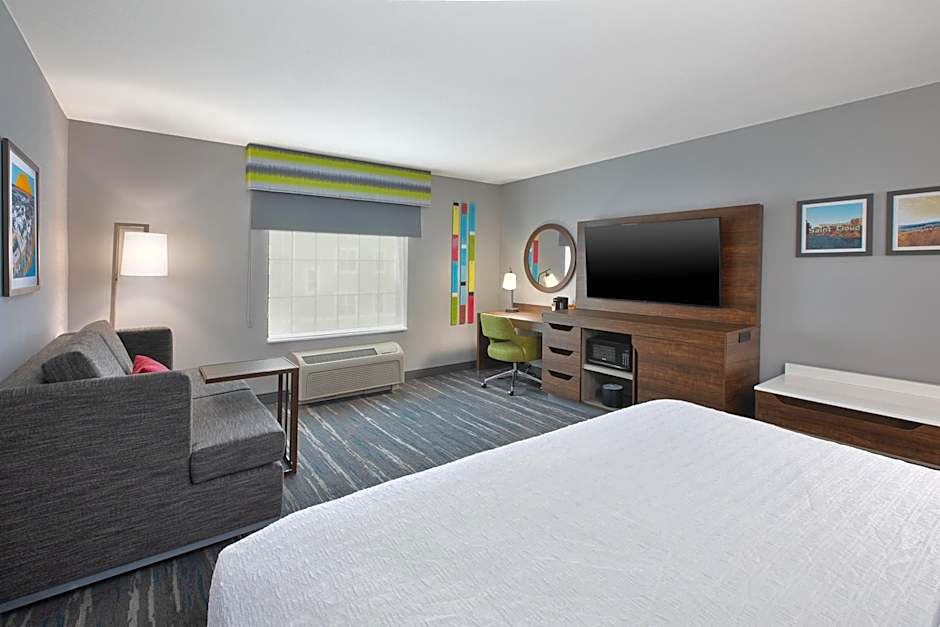 Hampton Inn By Hilton And Suites St. Cloud