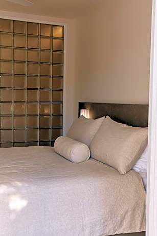 Deluxe One-Bedroom Apartment with Garden View