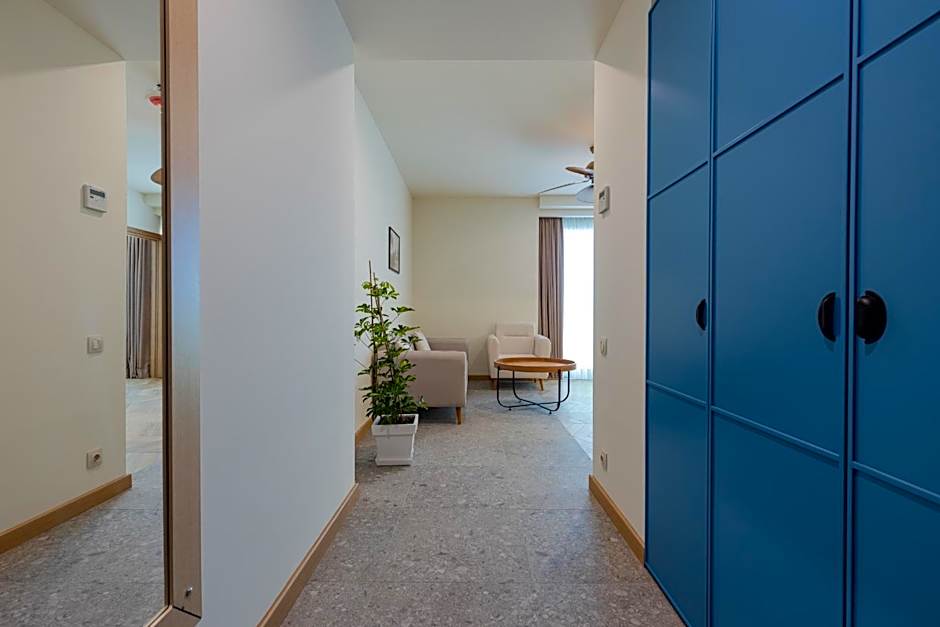 MiraMar Luxury Residences