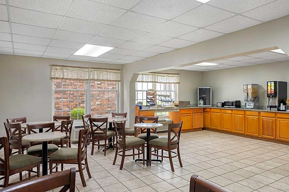 Days Inn by Wyndham Madisonville