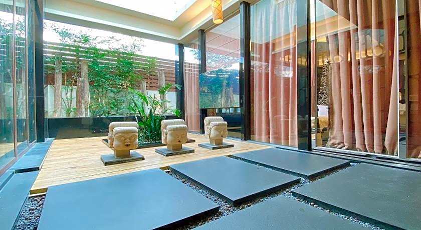 Orient Luxury Villa Motel