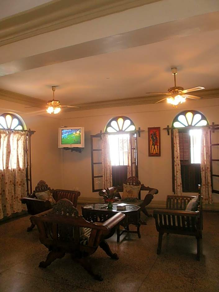 Asmini Palace Hotel