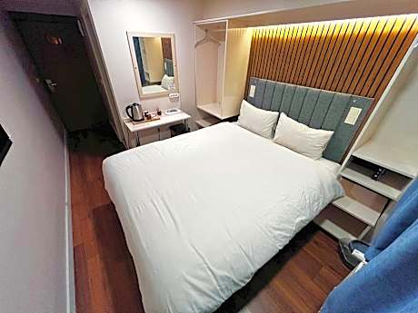Economy Room for 2 People