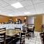 Econo Lodge Inn & Suites Dickson