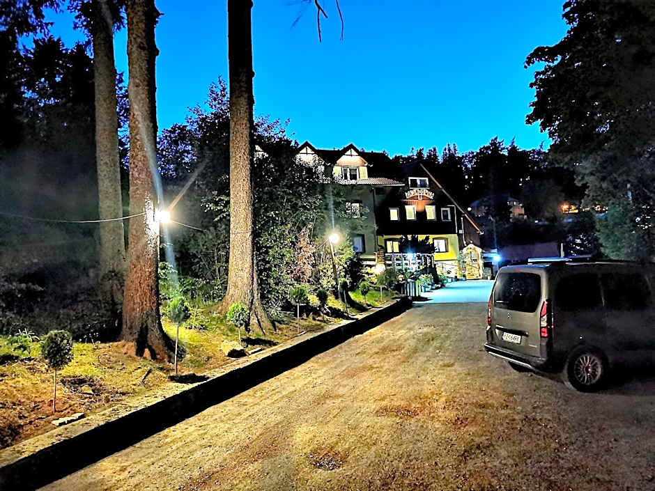 Harmont Montis- dawna Zającówka- IDEALNA lokalizacja - leśna enklawa w centrum miasta! Sauna, masaże, zabiegi spa!