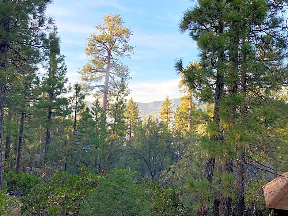 ITH Big Bear Lake Hostel & Retreat Center