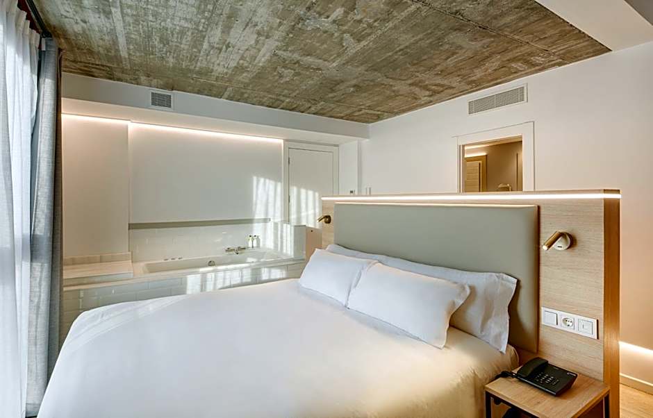 Sercotel Granada Suites