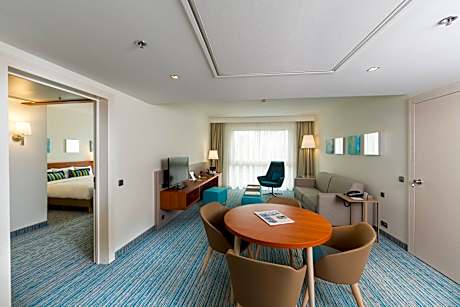 One Bedroom, Suite, 1 King, Sofa bed, Garden view, Breakfast