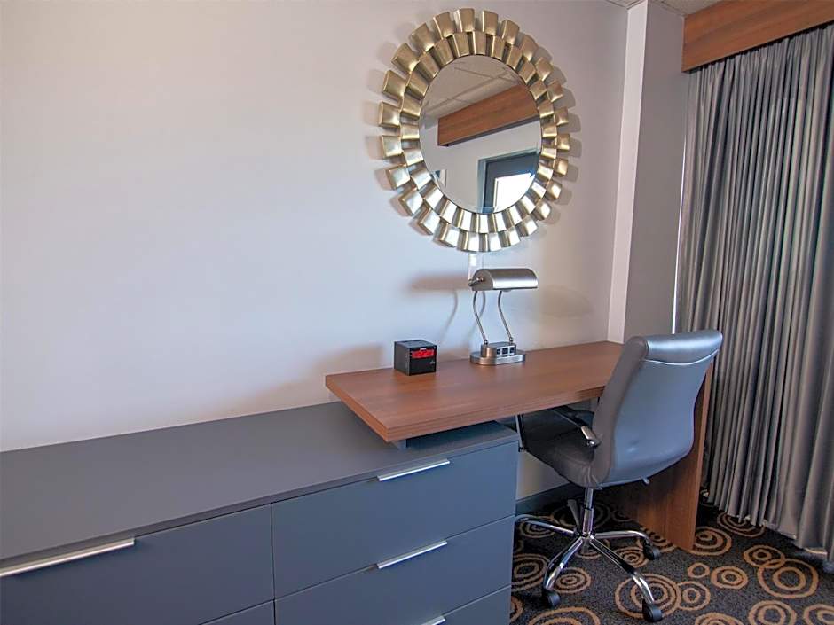 Regency Miami Airport by Sonesta