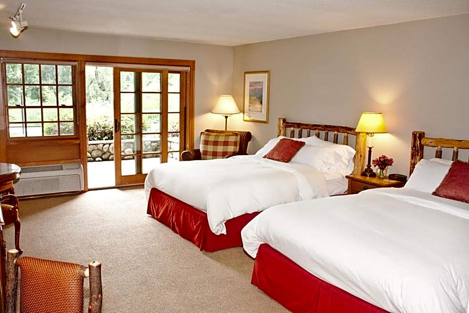 The Lodge at Riverside