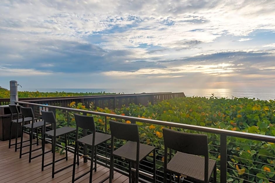 DoubleTree Suites by Hilton Melbourne Beach Oceanfront