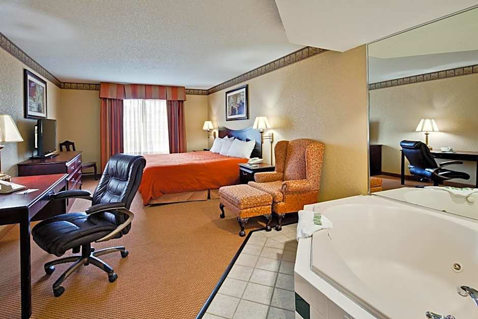 Country Inn & Suites by Radisson, Hot Springs, AR