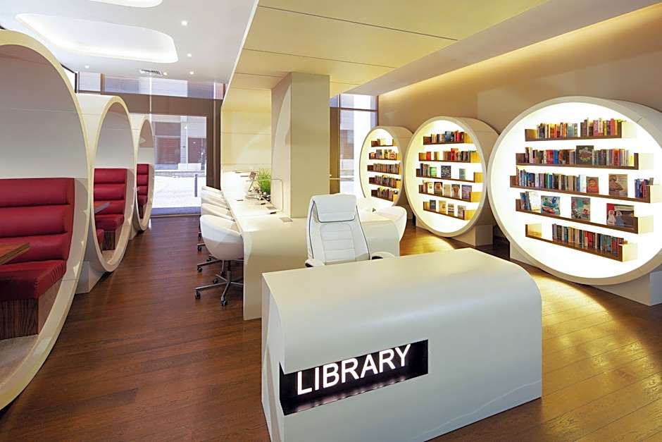 Four Points by Sheraton Production City, Dubai