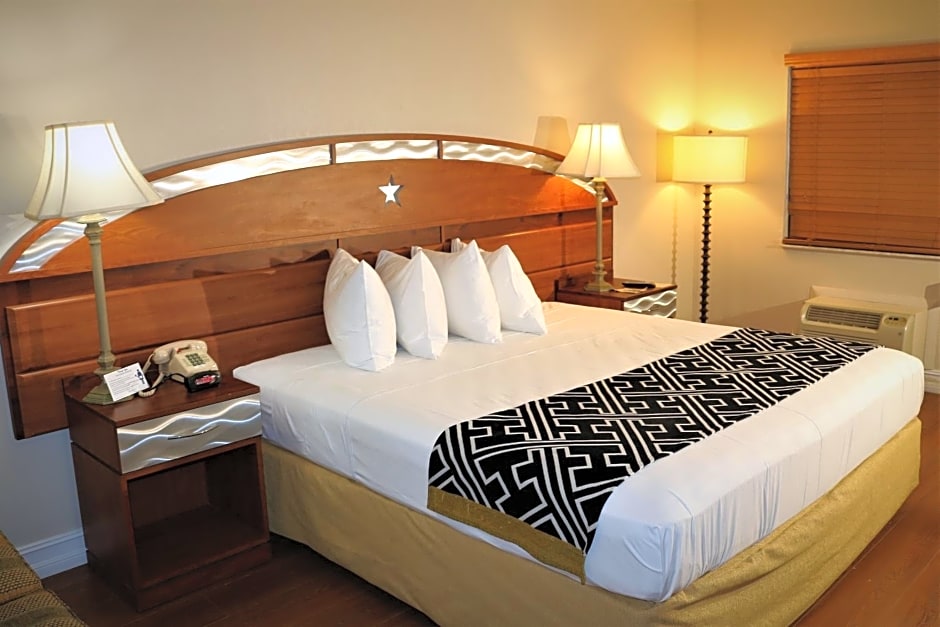 Monte Carlo Inn- Near Disney