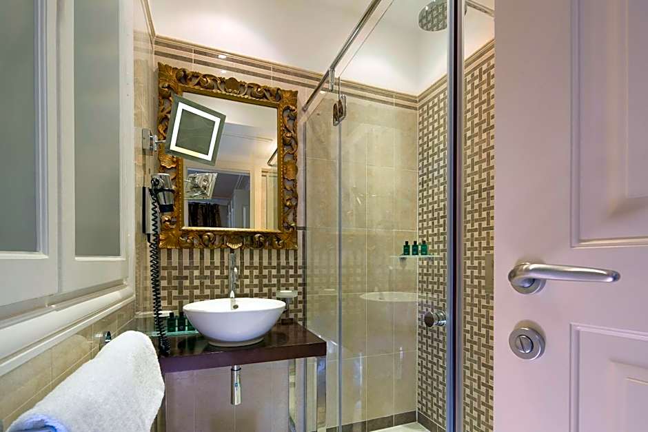 Hotel Ares Eiffel