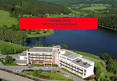 Hotel Adamantino