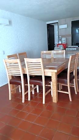 Octaduple Room