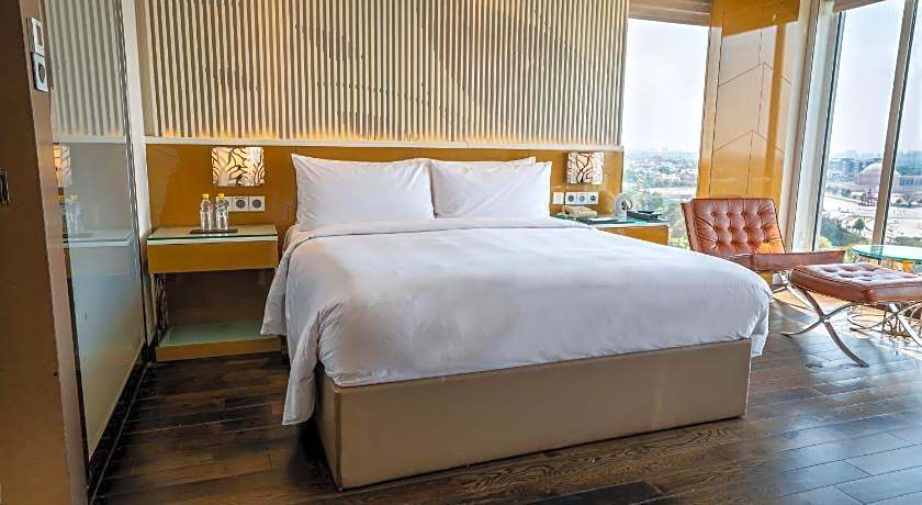 Renaissance by Marriott Lucknow Hotel