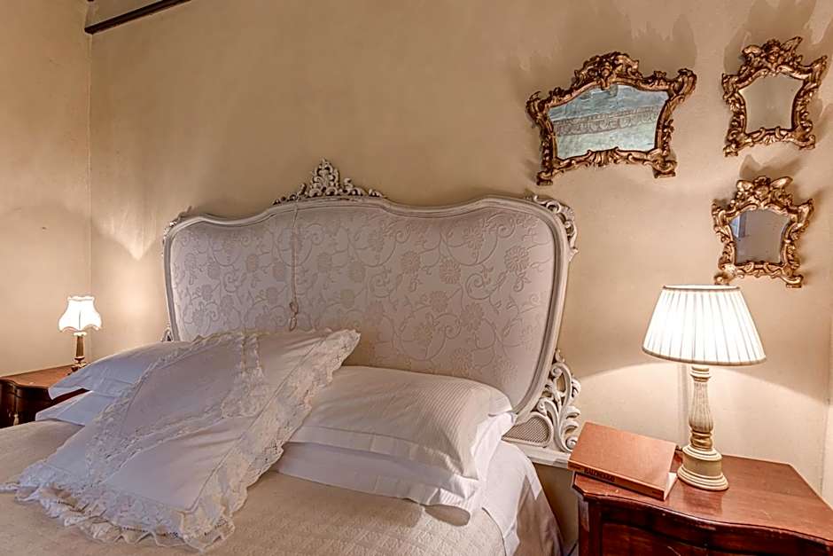 Photo 1 of 4 of Superior Suite