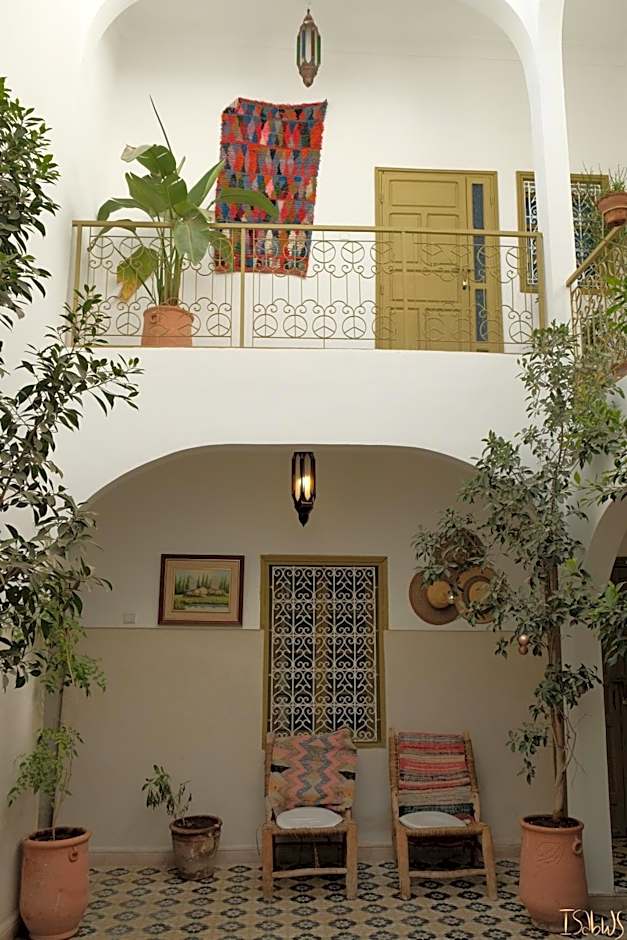 Riad Yu Yu