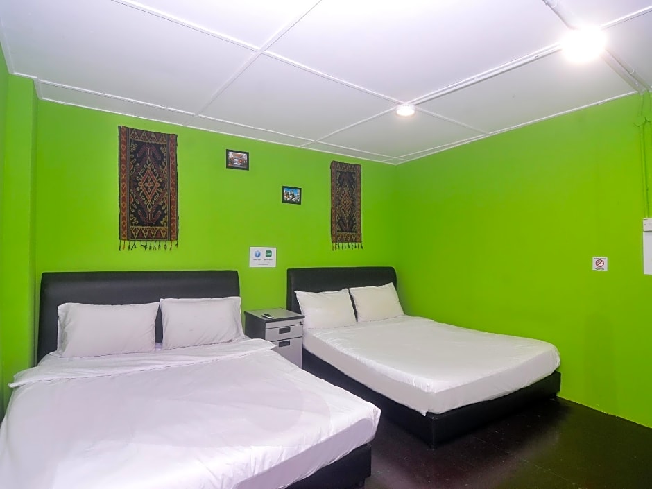 SPOT ON 89929 Tropical Lodge