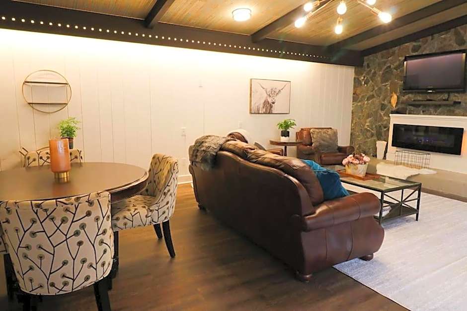 Crown Mansion Boutique Hotel & Villas