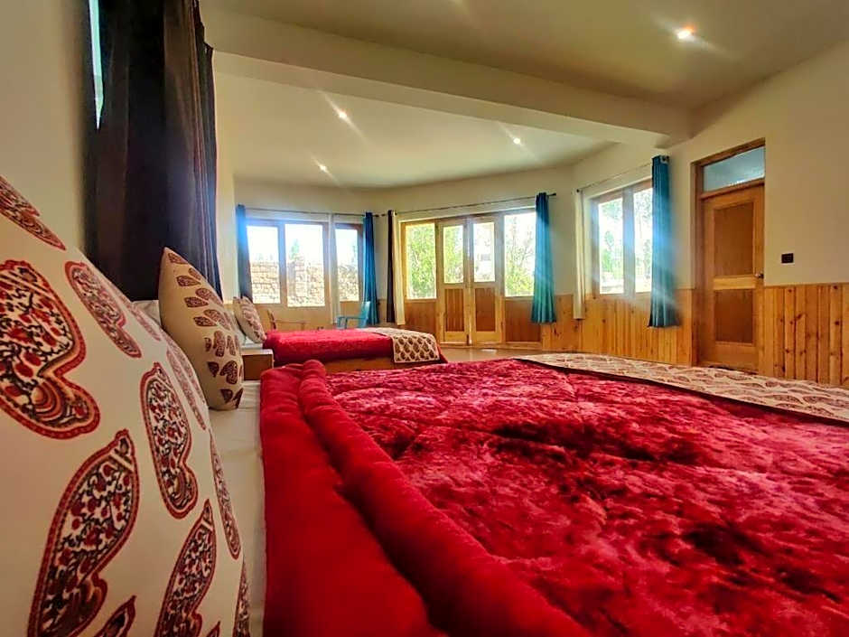 Glacier View Guest House